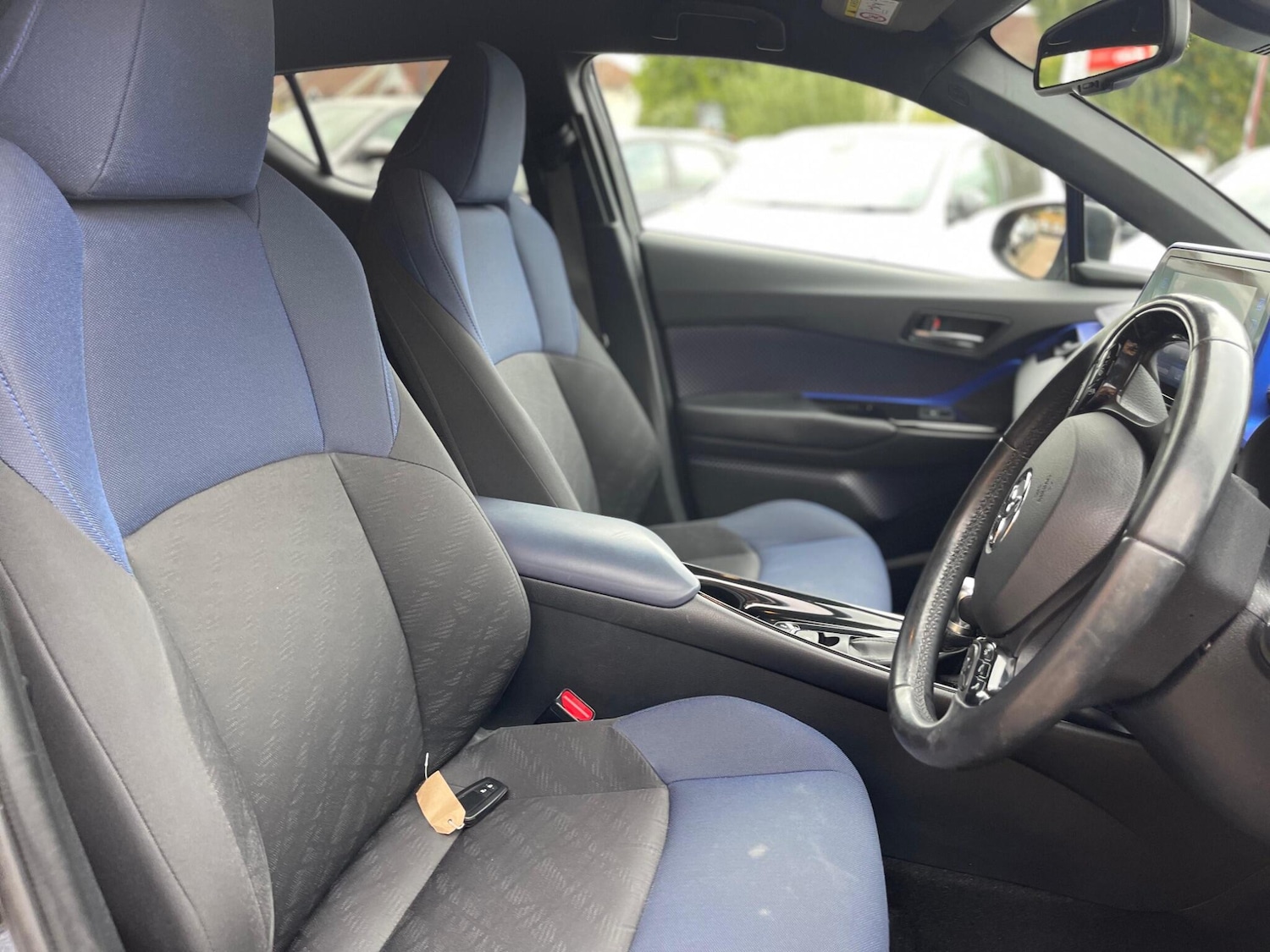 Used Toyota C-HR 2017 for sale - 76326413: Photo 22