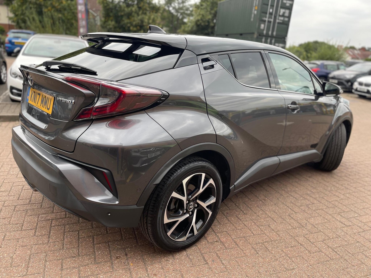 Used Toyota C-HR 2017 for sale - 76326413: Photo 3
