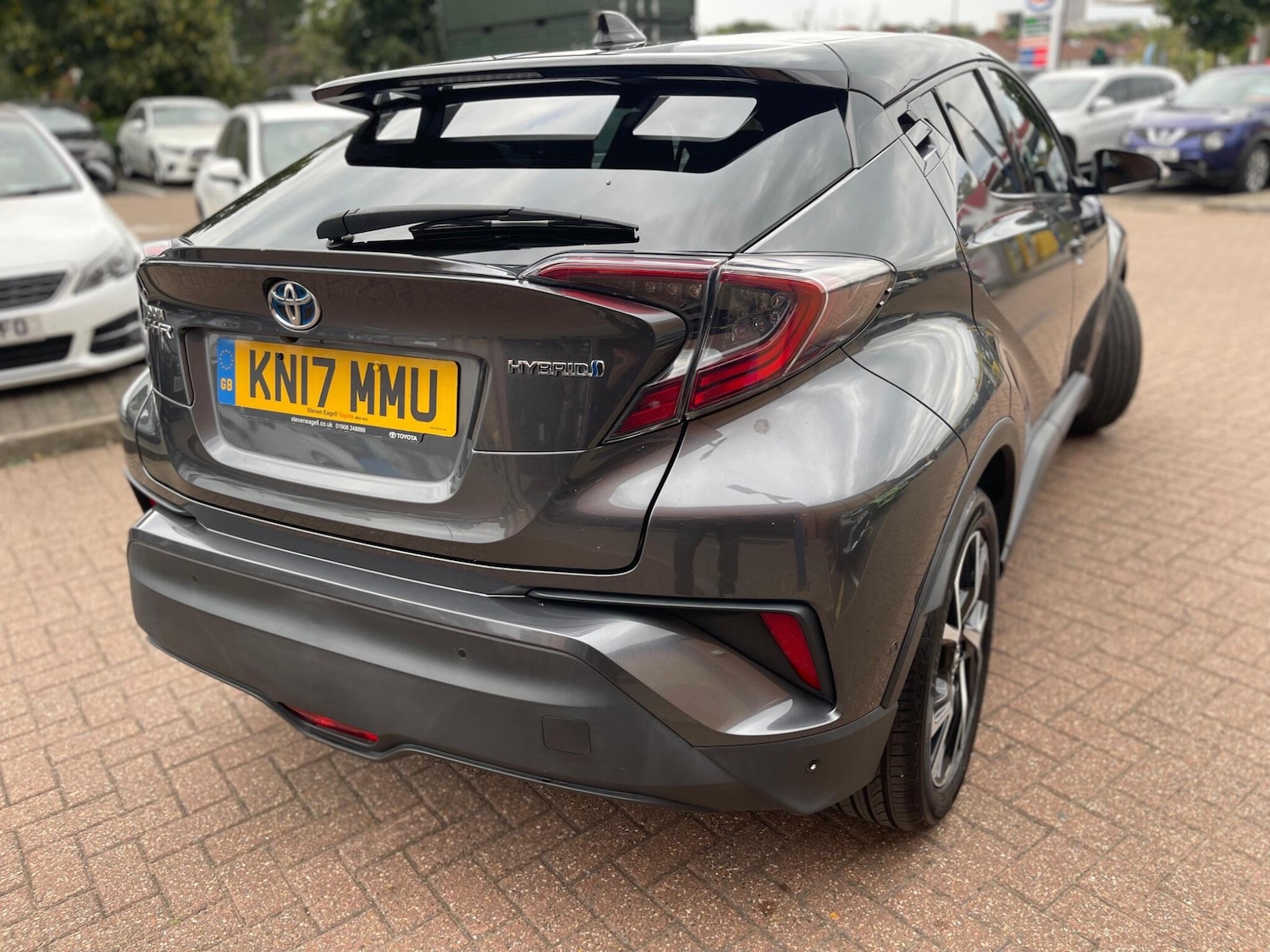 Used Toyota C-HR 2017 for sale - 76326413: Photo 4
