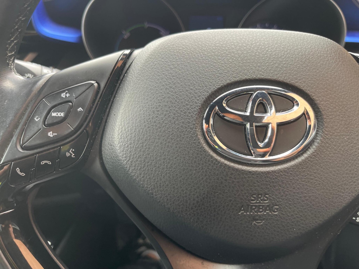 Used Toyota C-HR 2017 for sale - 76326413: Photo 40