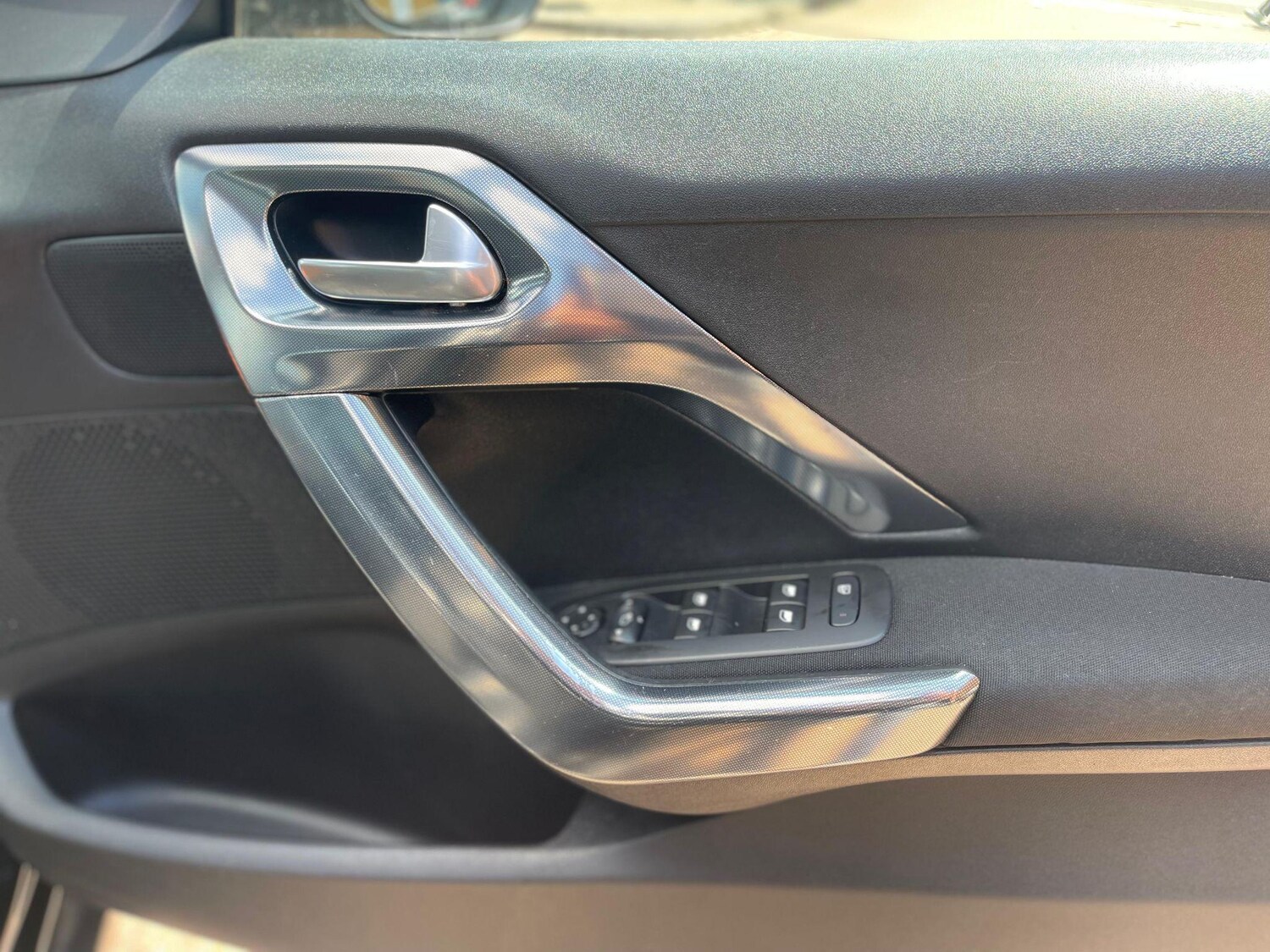 Used Peugeot 2008 2016 for sale - 76326752: Photo 23