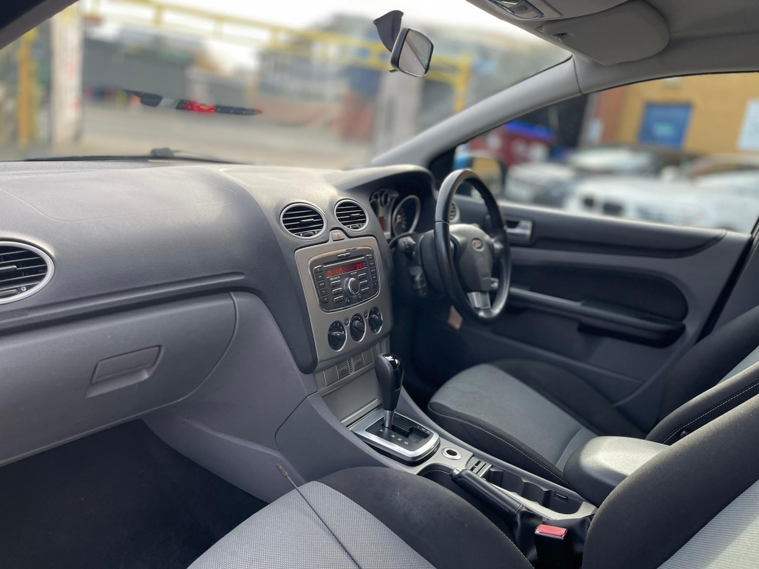 Used Ford Focus 2010 for sale - 76551929: Photo 16