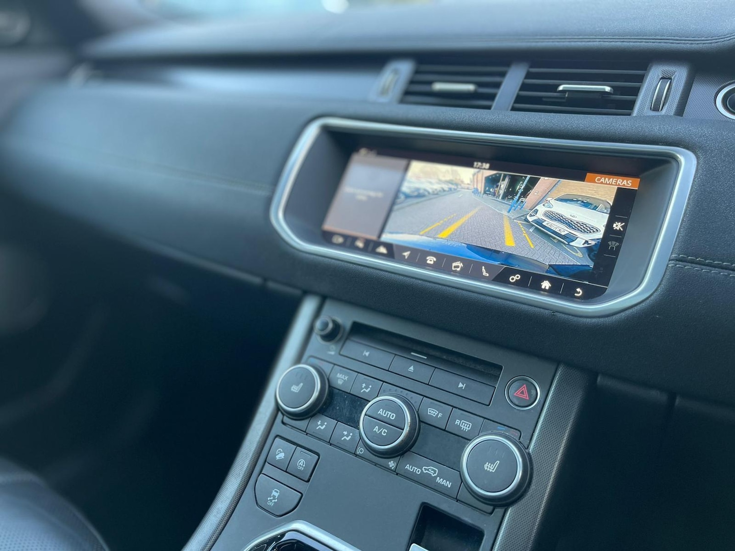 Used Land Rover Range Rover Evoque 2018 for sale - 76551930: Photo 39