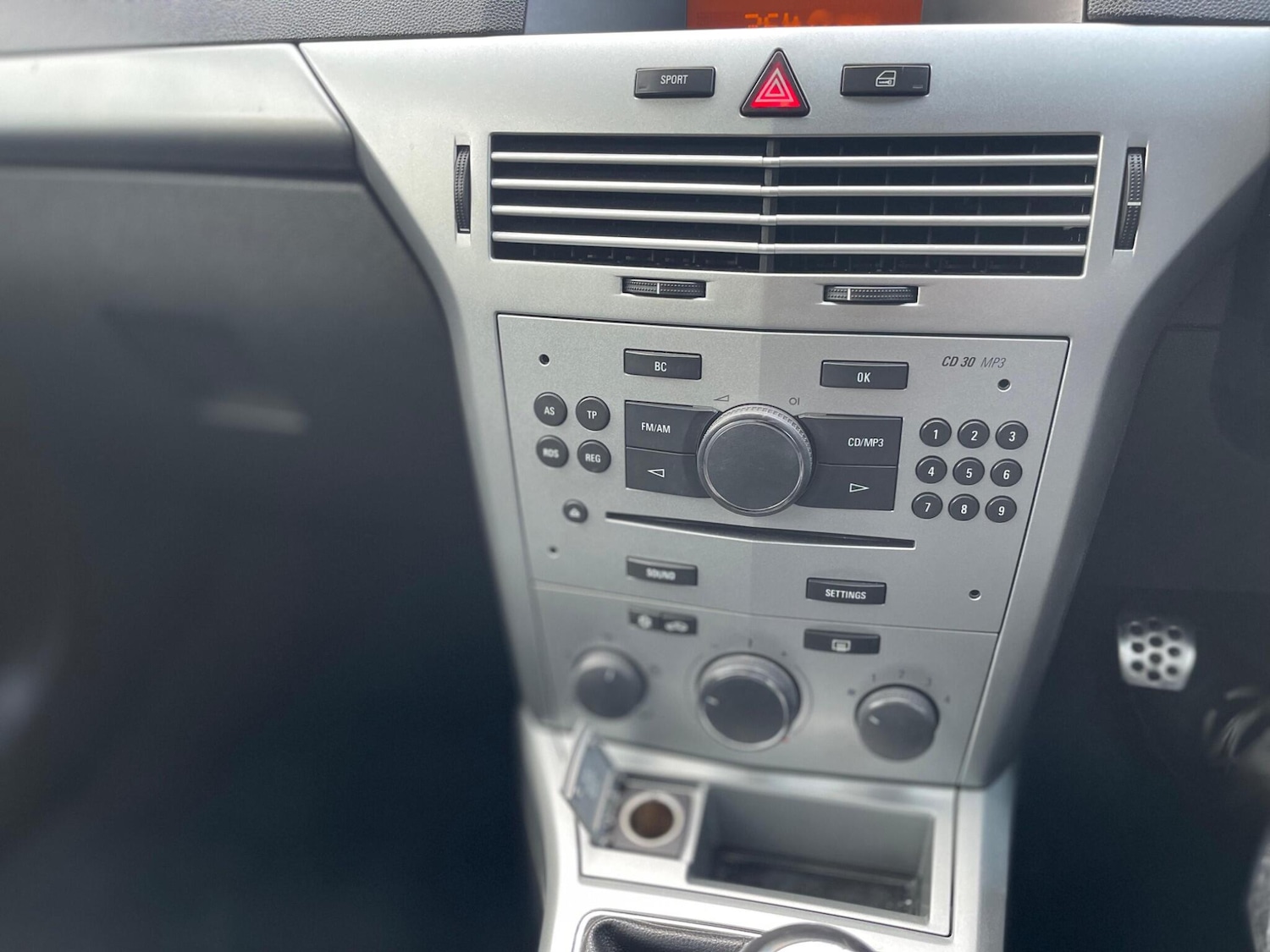 Used Vauxhall Astra 2008 for sale - 77306012: Photo 34