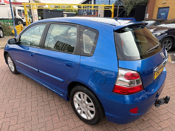 Used Honda Civic 2005 for sale - 76327278: Photo 3
