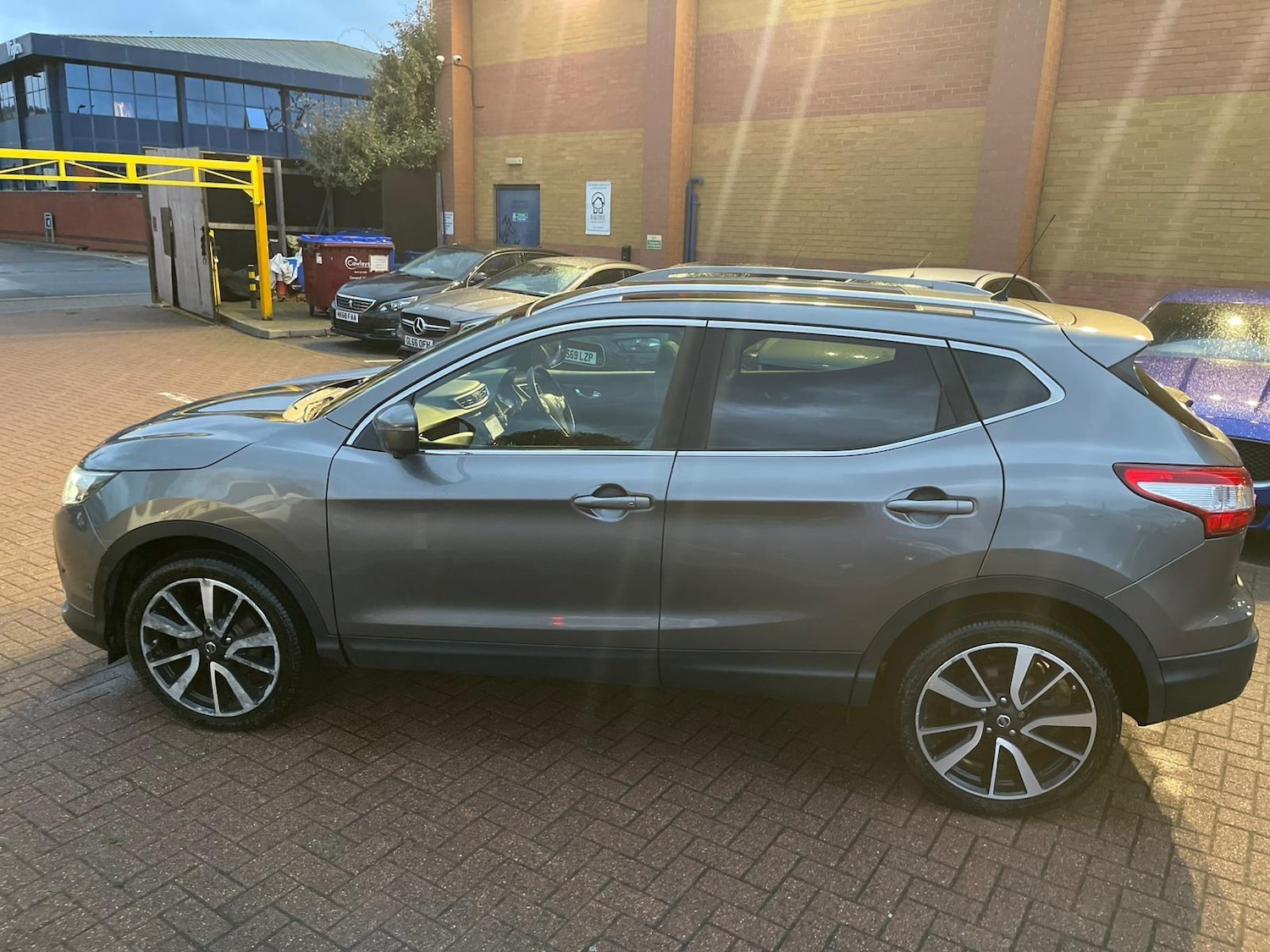 Used Nissan Qashqai 2015 for sale - 76432544: Photo 11