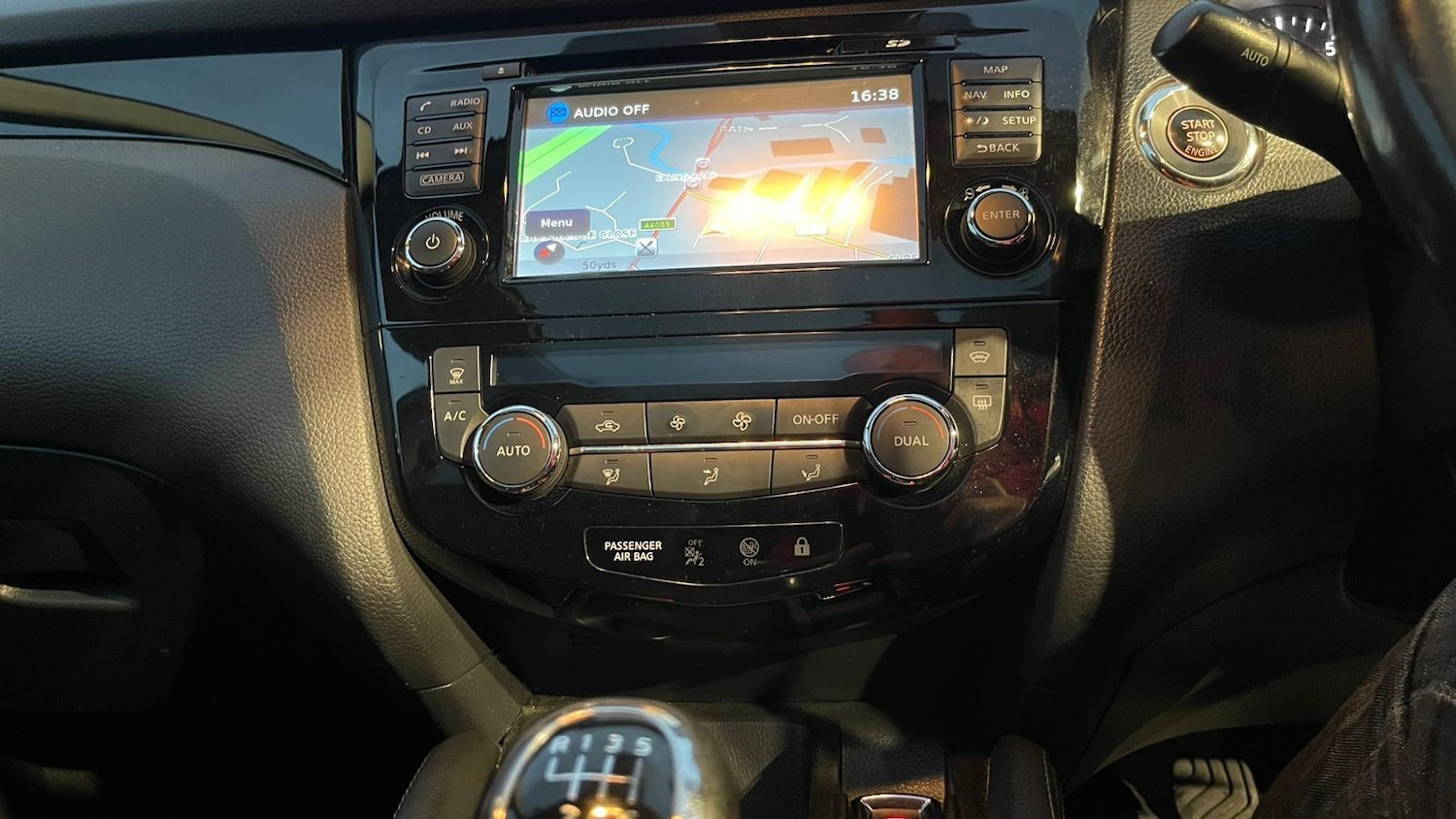 Used Nissan Qashqai 2015 for sale - 76432544: Photo 33