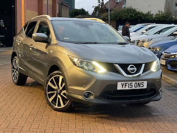 Used Nissan Qashqai 2015 for sale - 76432544: Photo