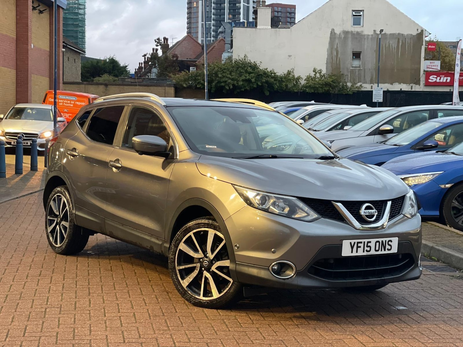 Used Nissan Qashqai 2015 for sale - 76432544: Photo 9
