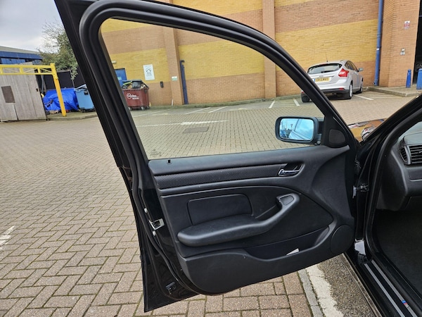 Used BMW 3 Series 2005 for sale - 76326995: Photo 32