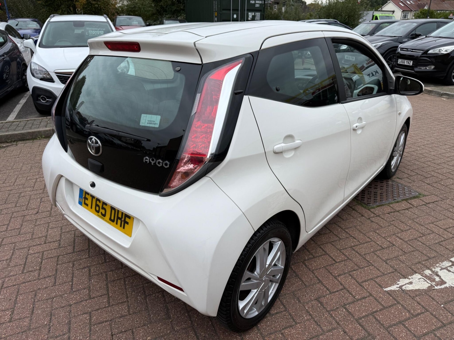 Used Toyota AYGO 2016 for sale - 76327124: Photo 15