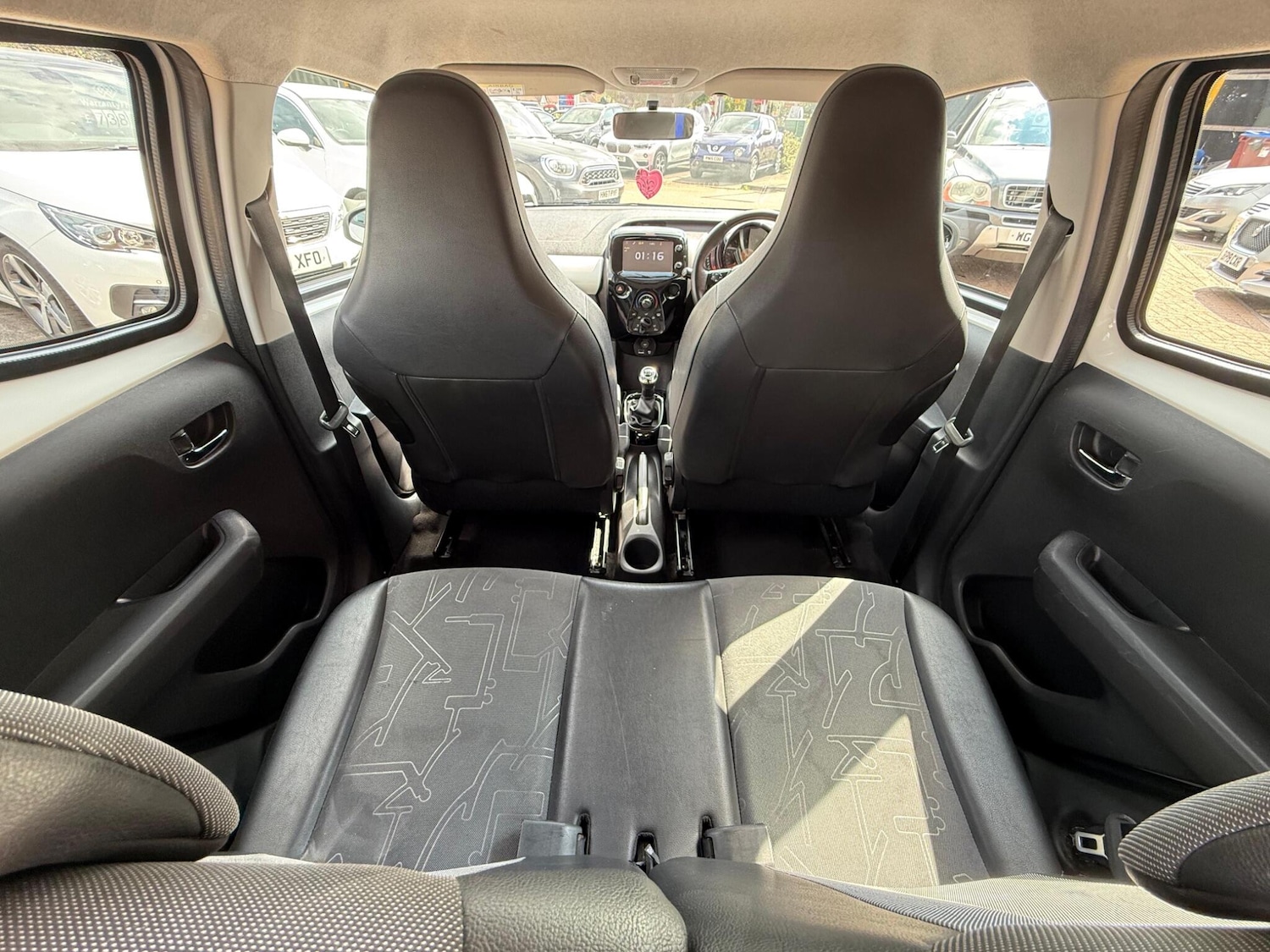Used Toyota AYGO 2016 for sale - 76327124: Photo 23