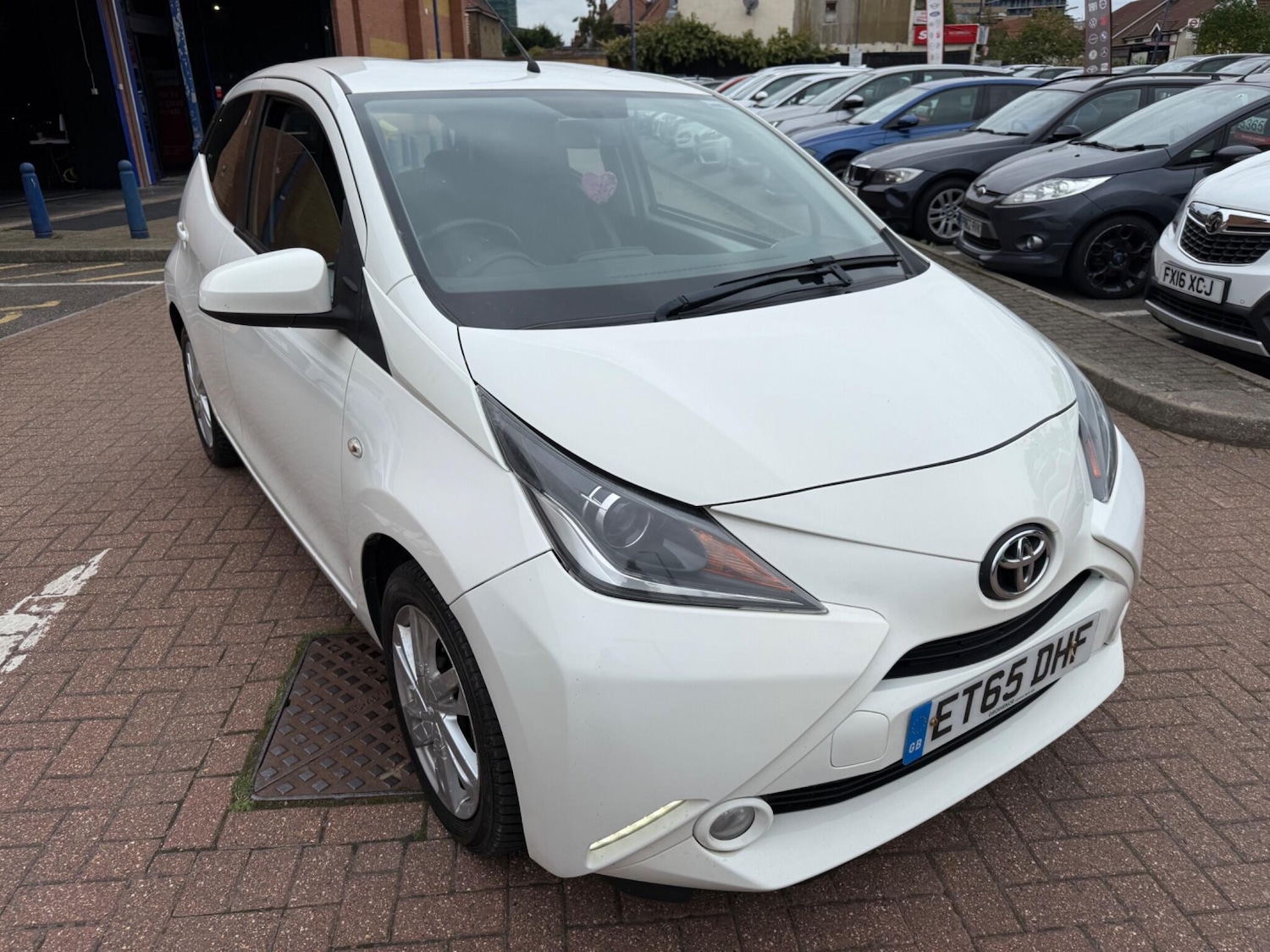 Used Toyota AYGO 2016 for sale - 76327124: Photo 8