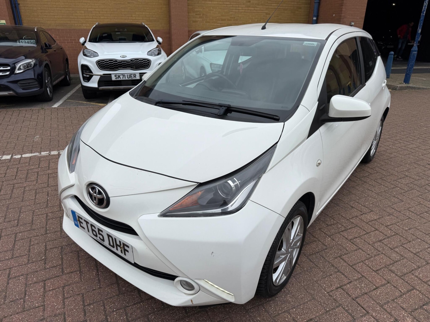 Used Toyota AYGO 2016 for sale - 76327124: Photo 9