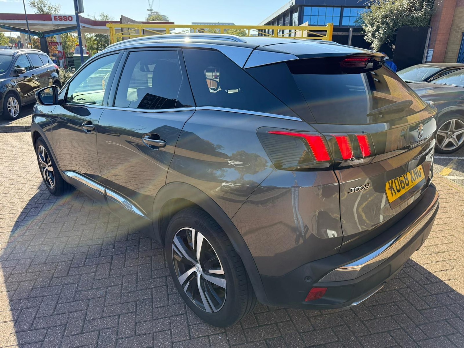 Used Peugeot 3008 2019 for sale - 76551902: Photo 5