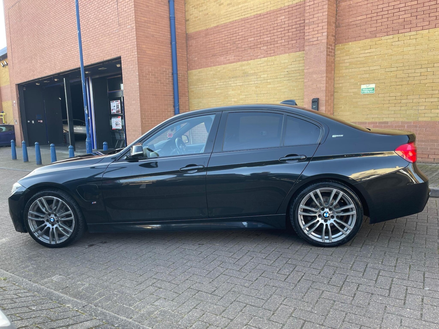 Used BMW 3 Series 2018 for sale - 77670615: Photo 11