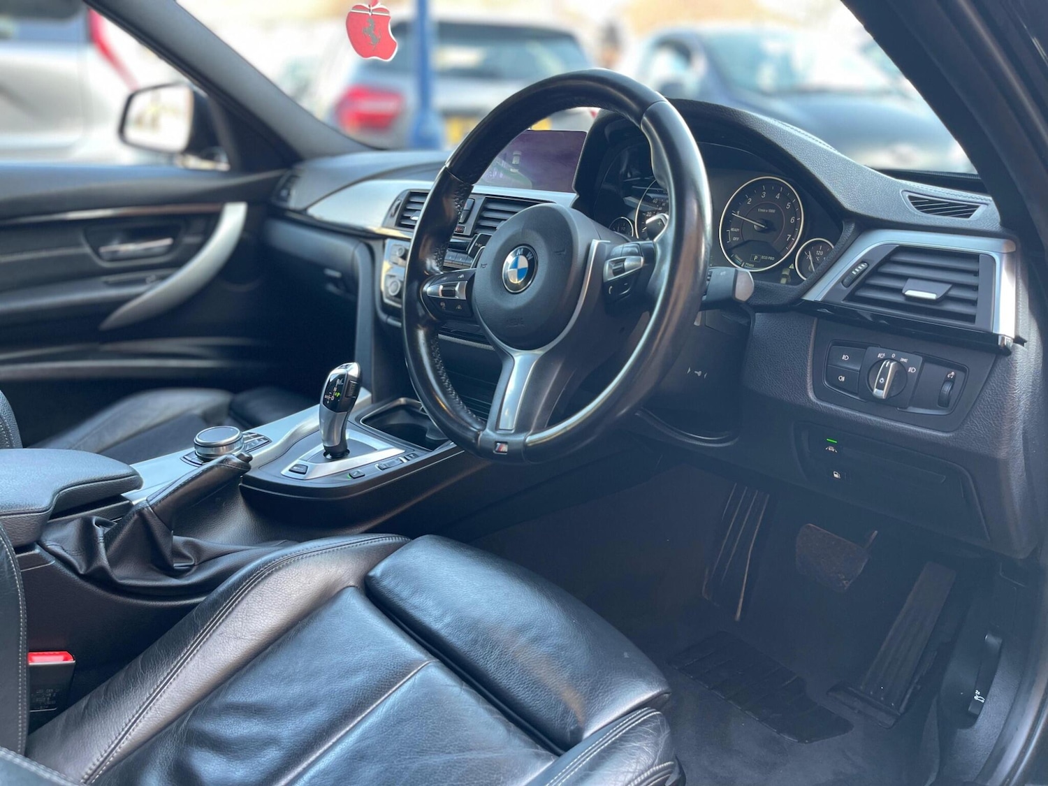 Used BMW 3 Series 2018 for sale - 77670615: Photo 16