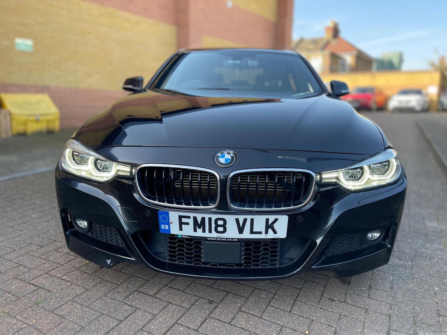 Used BMW 3 Series 2018 for sale - 77670615: Photo 2