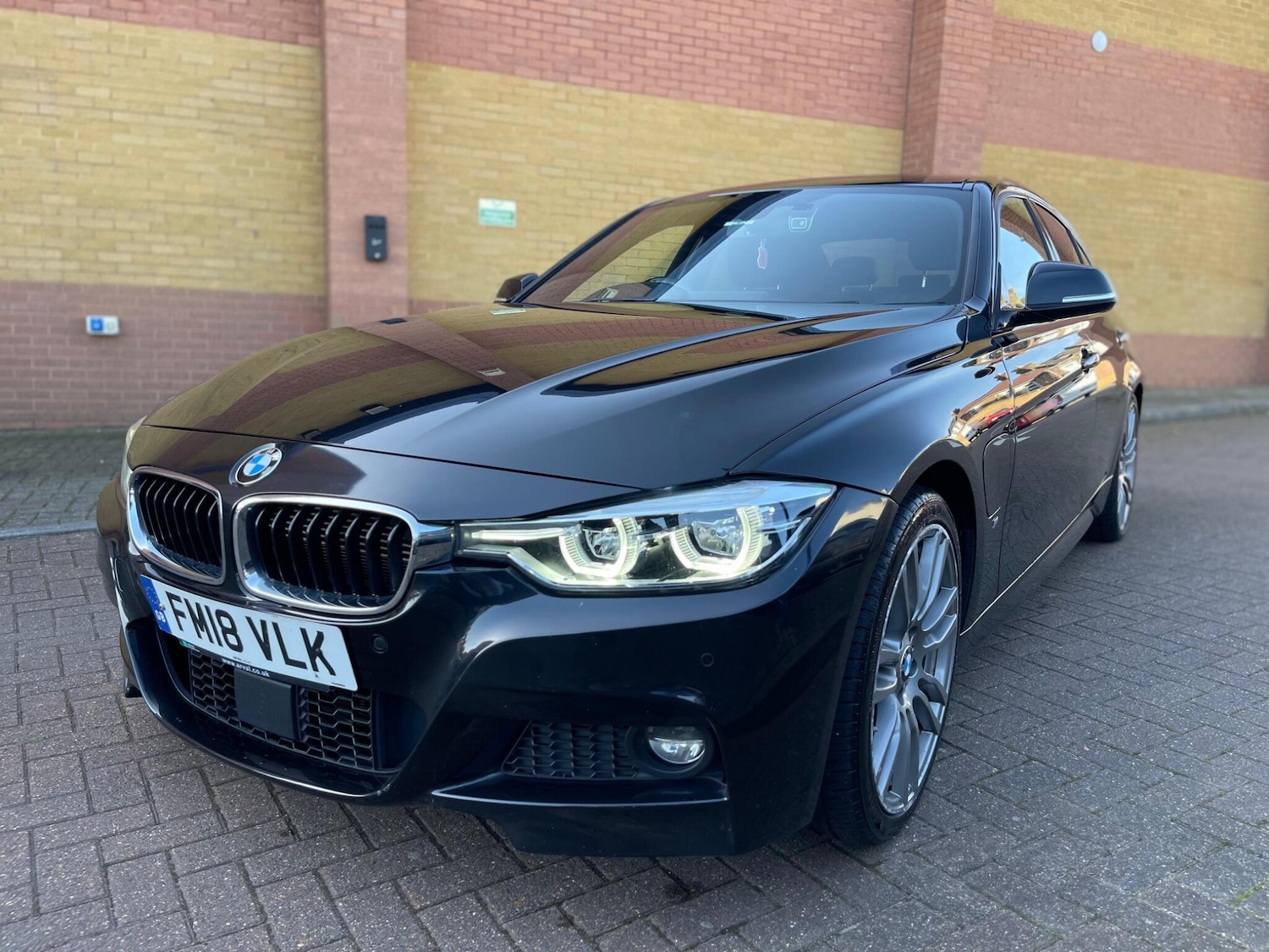Used BMW 3 Series 2018 for sale - 77670615: Photo 3