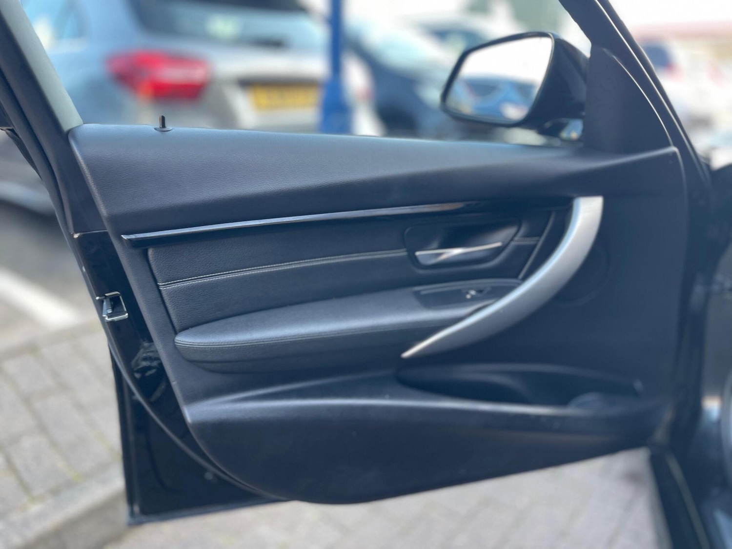 Used BMW 3 Series 2018 for sale - 77670615: Photo 33