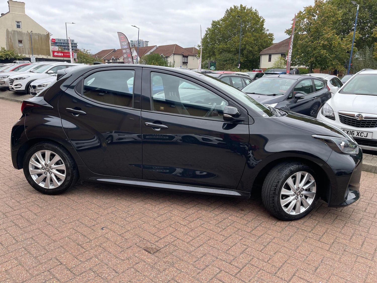 Used Toyota Yaris 2021 for sale - 76325930: Photo 4