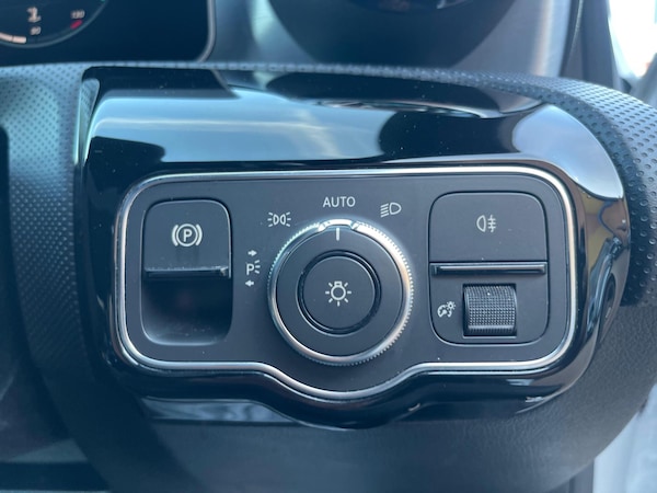 Used Mercedes-Benz A-Class 2019 for sale - 76327192: Photo 27