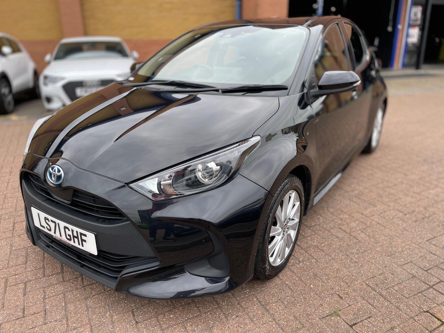 Used Toyota Yaris 2021 for sale - 76997556: Photo 15