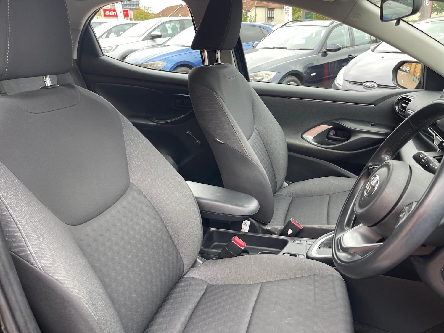 Used Toyota Yaris 2021 for sale - 76997556: Photo 28