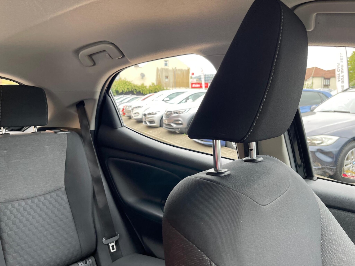 Used Toyota Yaris 2021 for sale - 76997556: Photo 37