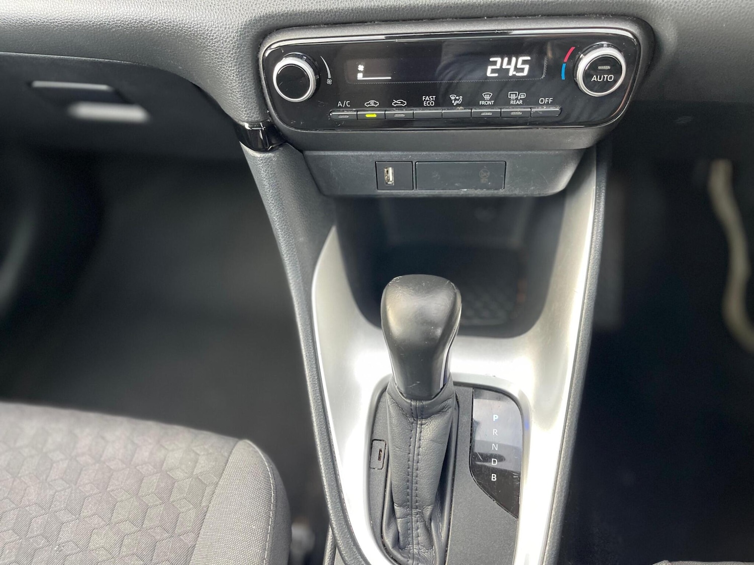 Used Toyota Yaris 2020 for sale - 77306010: Photo 16