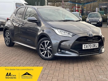 Used Toyota Yaris 2020 for sale - 77306010: Photo