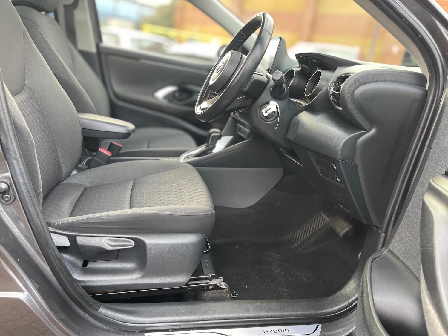 Used Toyota Yaris 2020 for sale - 77306010: Photo 21