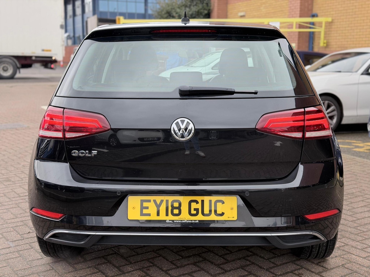 Used Volkswagen Golf 2018 for sale - 77612929: Photo 11