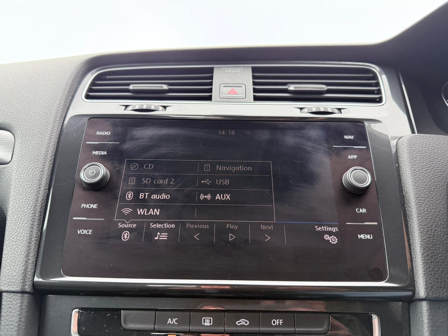 Used Volkswagen Golf 2018 for sale - 77612929: Photo 28