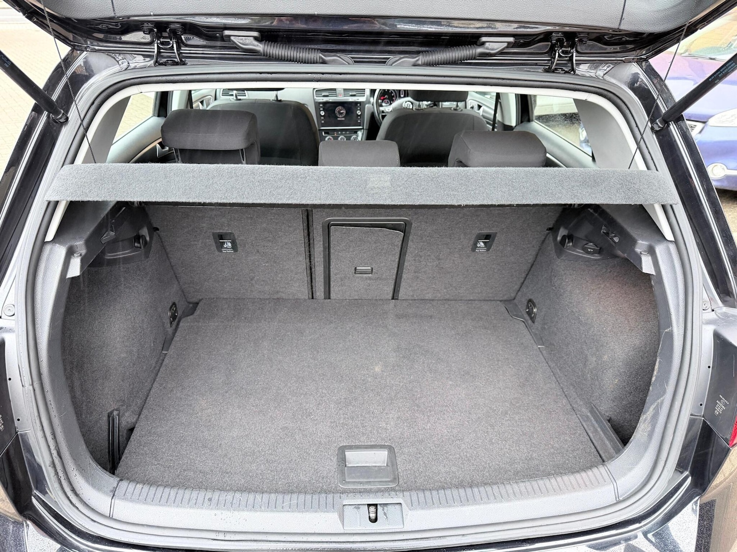 Used Volkswagen Golf 2018 for sale - 77612929: Photo 31