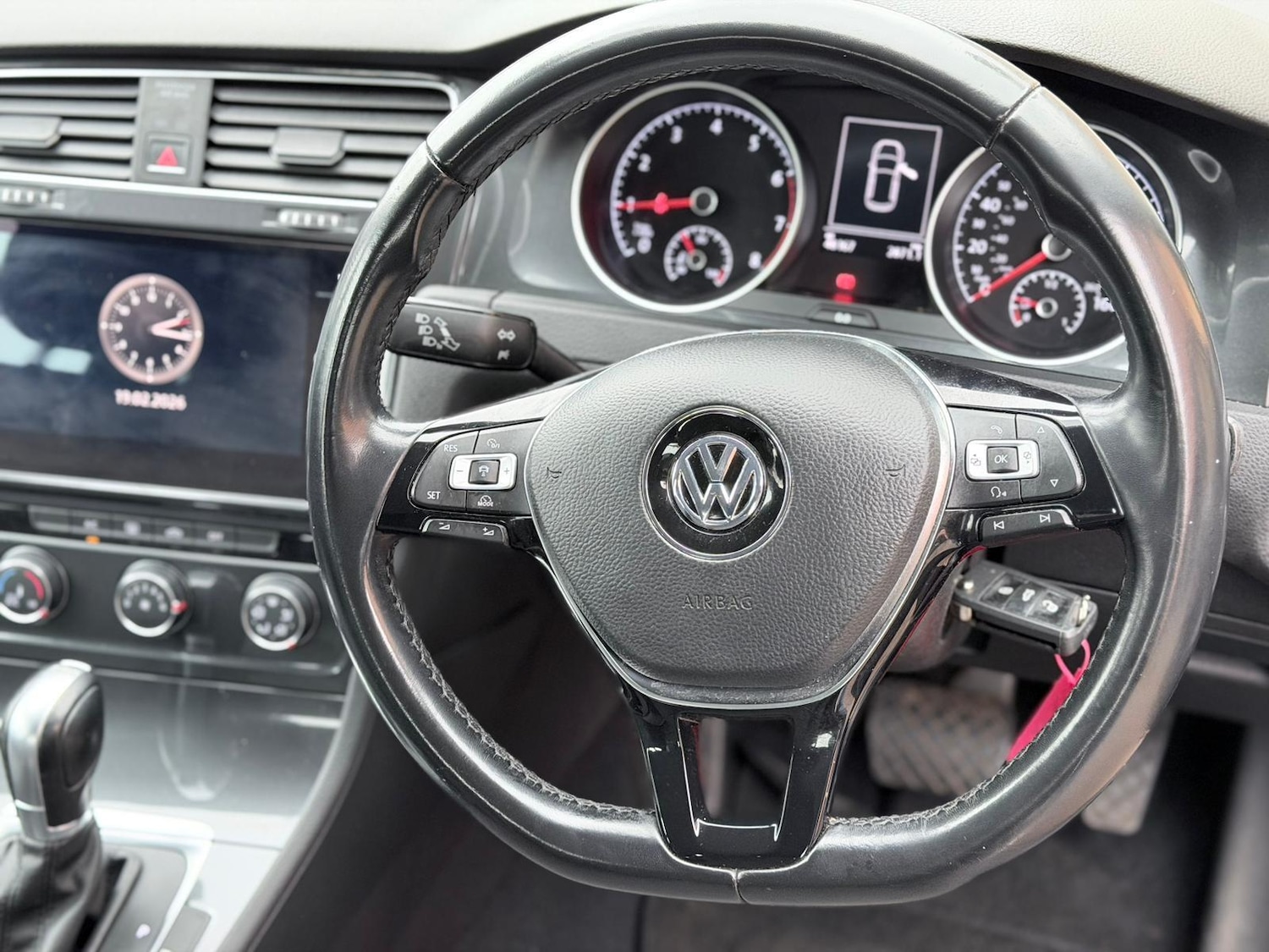 Used Volkswagen Golf 2018 for sale - 77612929: Photo 33