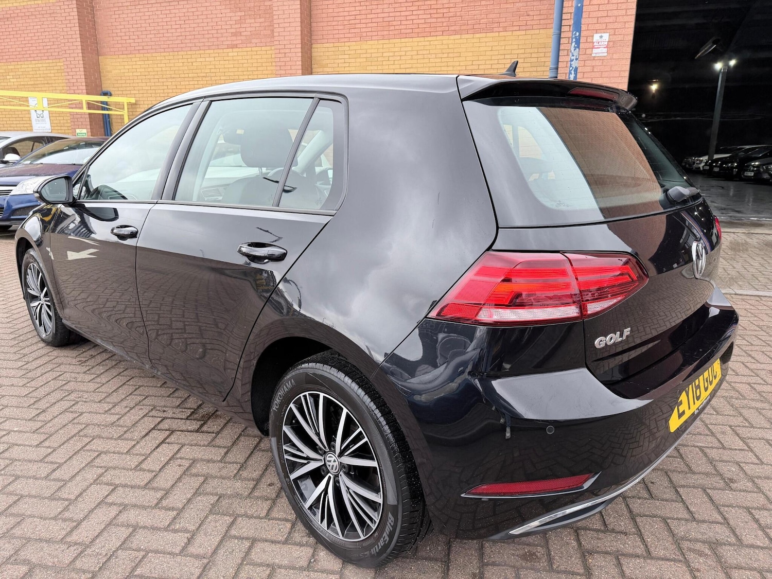 Used Volkswagen Golf 2018 for sale - 77612929: Photo 9