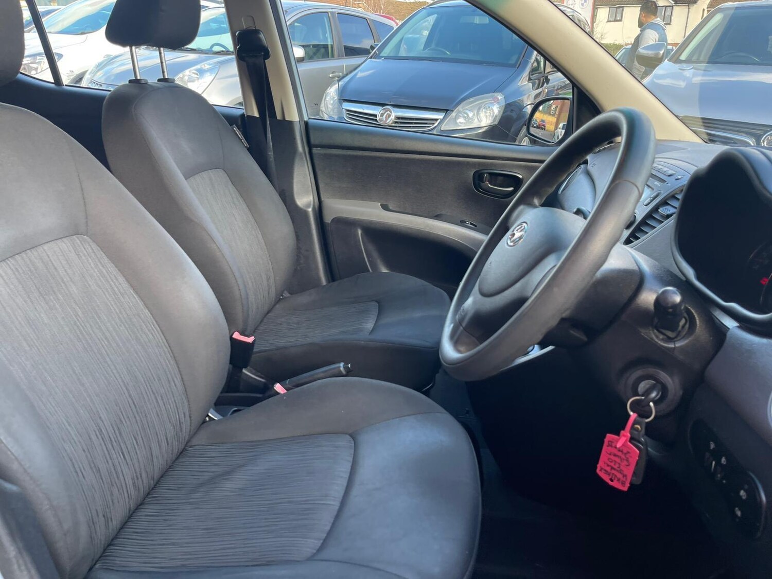 Used Hyundai i10 for sale - 77510734: Photo 15