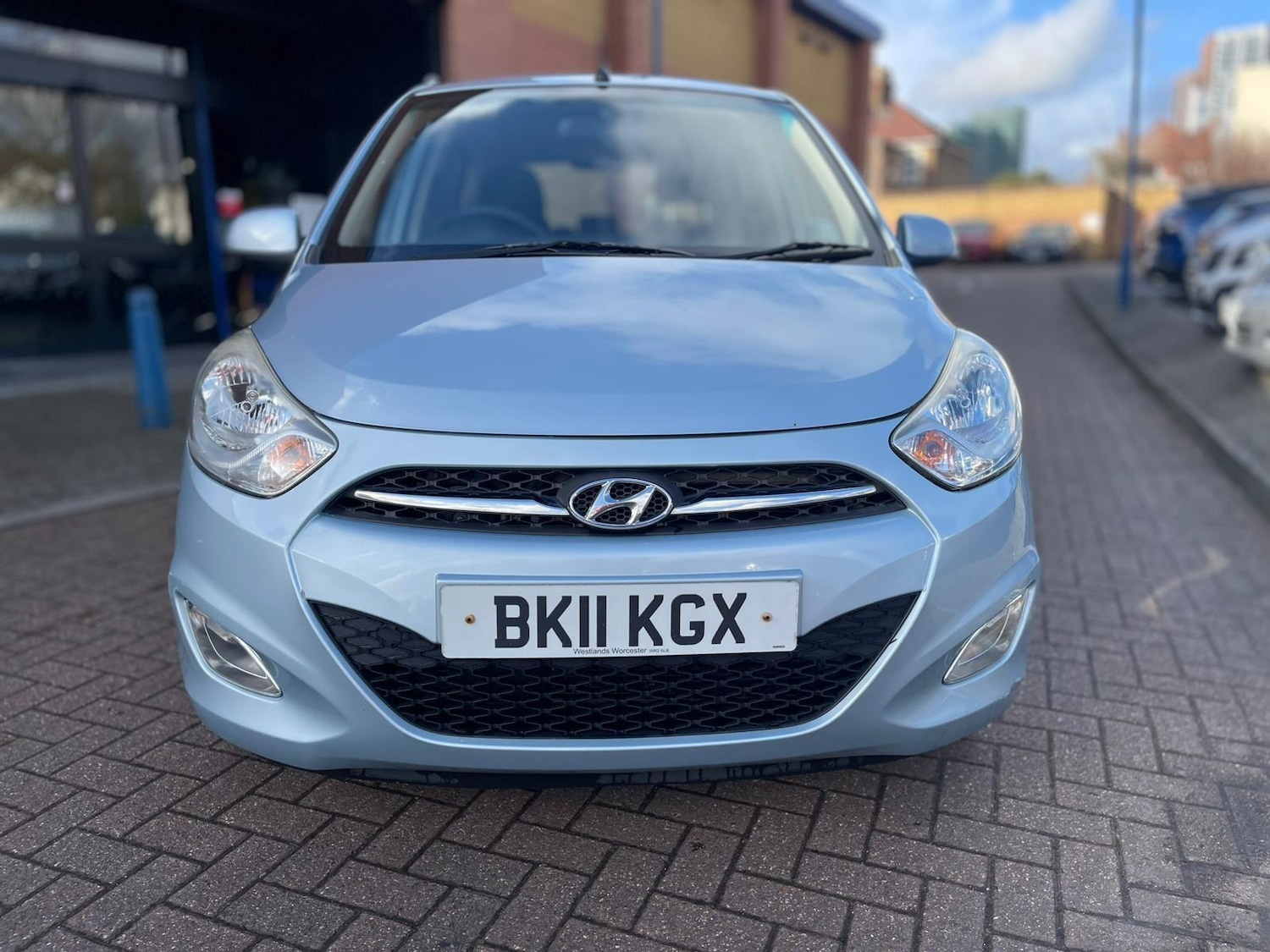 Used Hyundai i10 for sale - 77510734: Photo 2