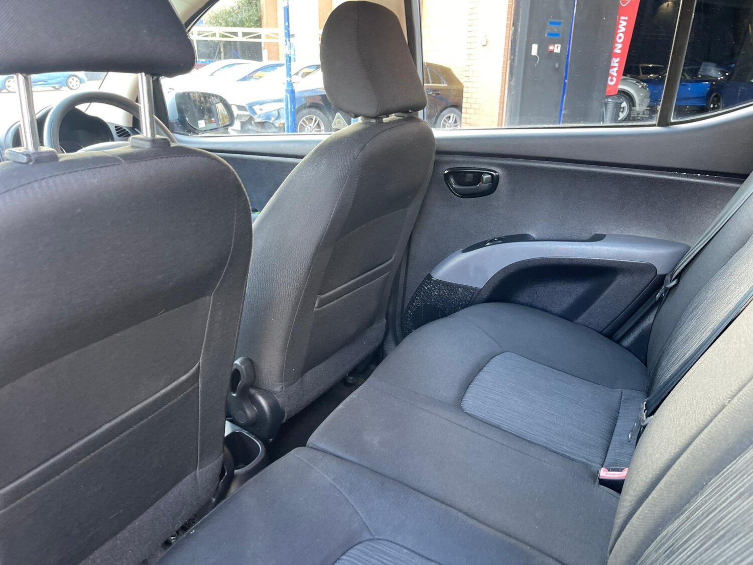 Used Hyundai i10 for sale - 77510734: Photo 20