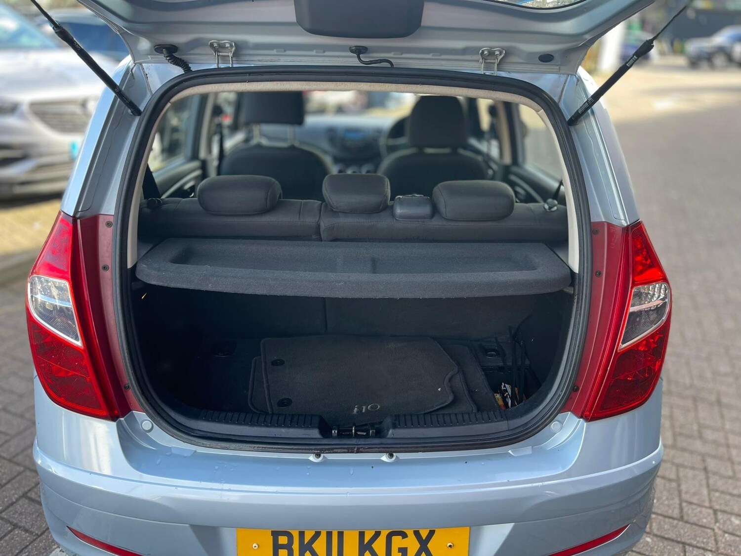 Used Hyundai i10 for sale - 77510734: Photo 35