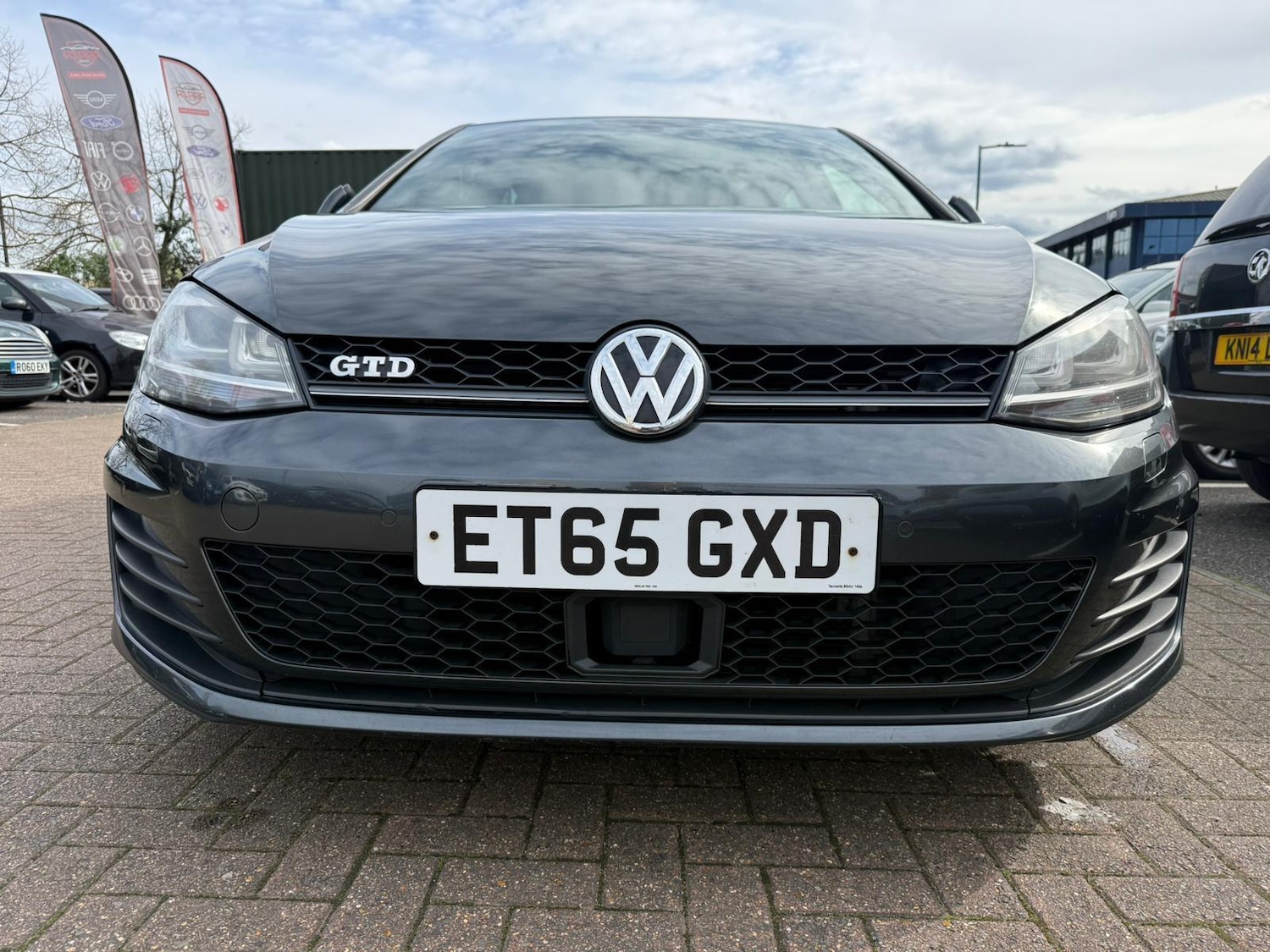 Used Volkswagen Golf for sale - 77823635: Photo 2