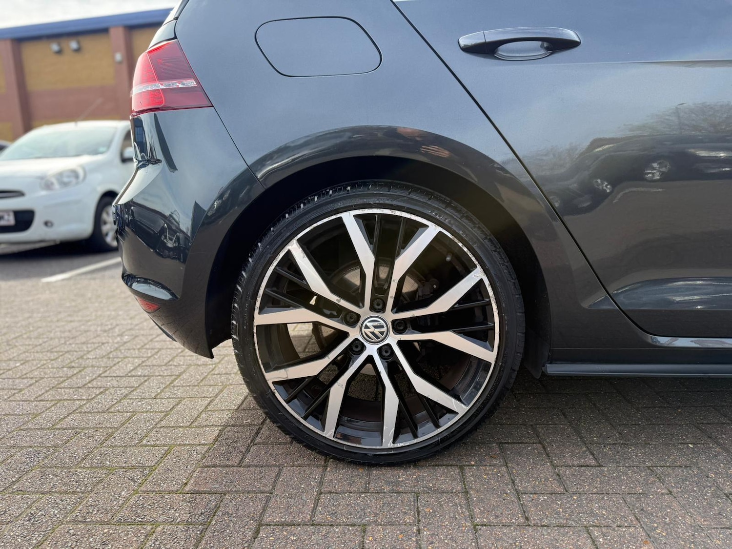 Used Volkswagen Golf for sale - 77823635: Photo 28