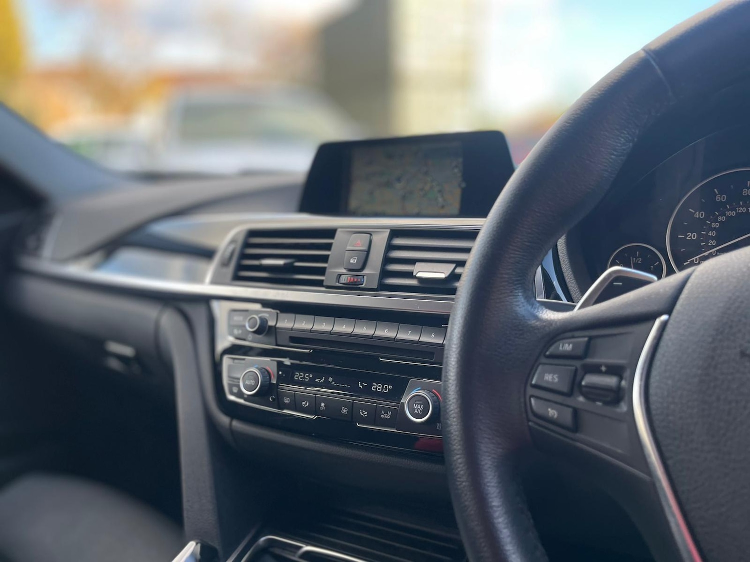 Used BMW 3 Series 2017 for sale - 76551957: Photo 16