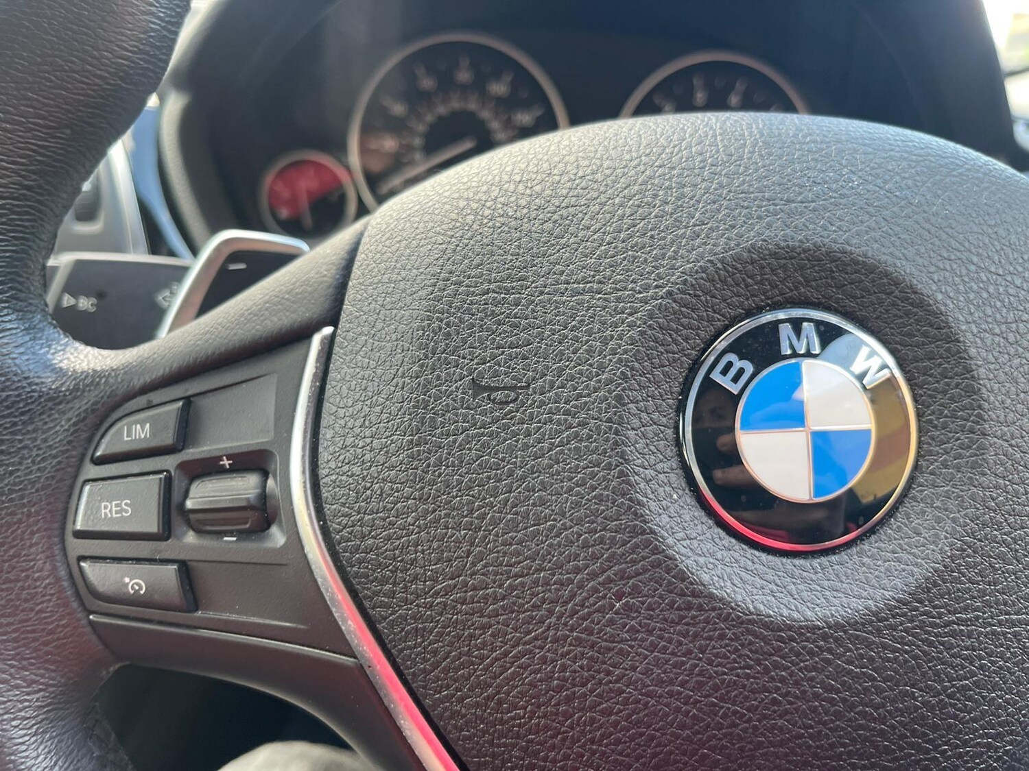 Used BMW 3 Series 2017 for sale - 76551957: Photo 30