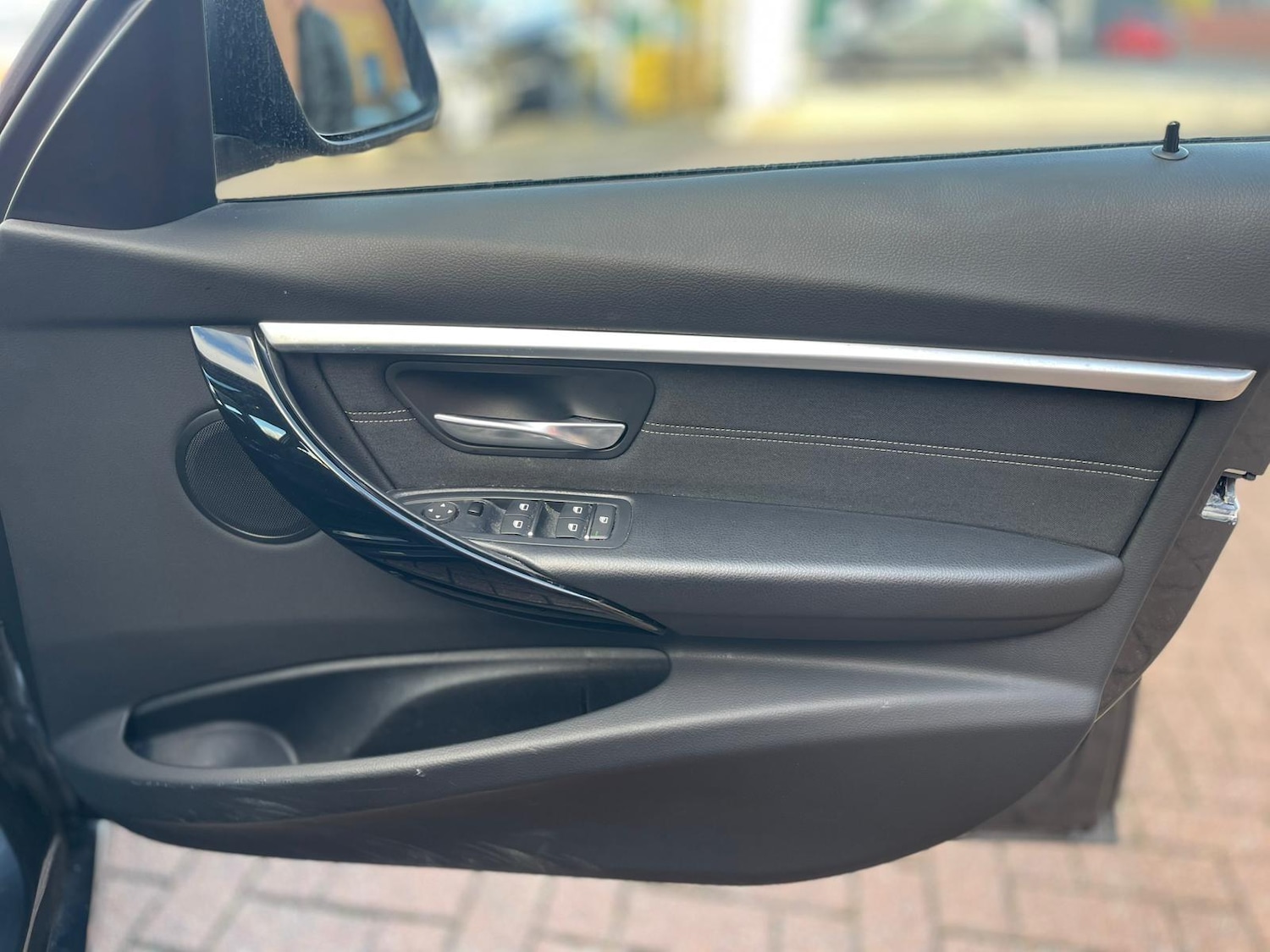 Used BMW 3 Series 2017 for sale - 76551957: Photo 33