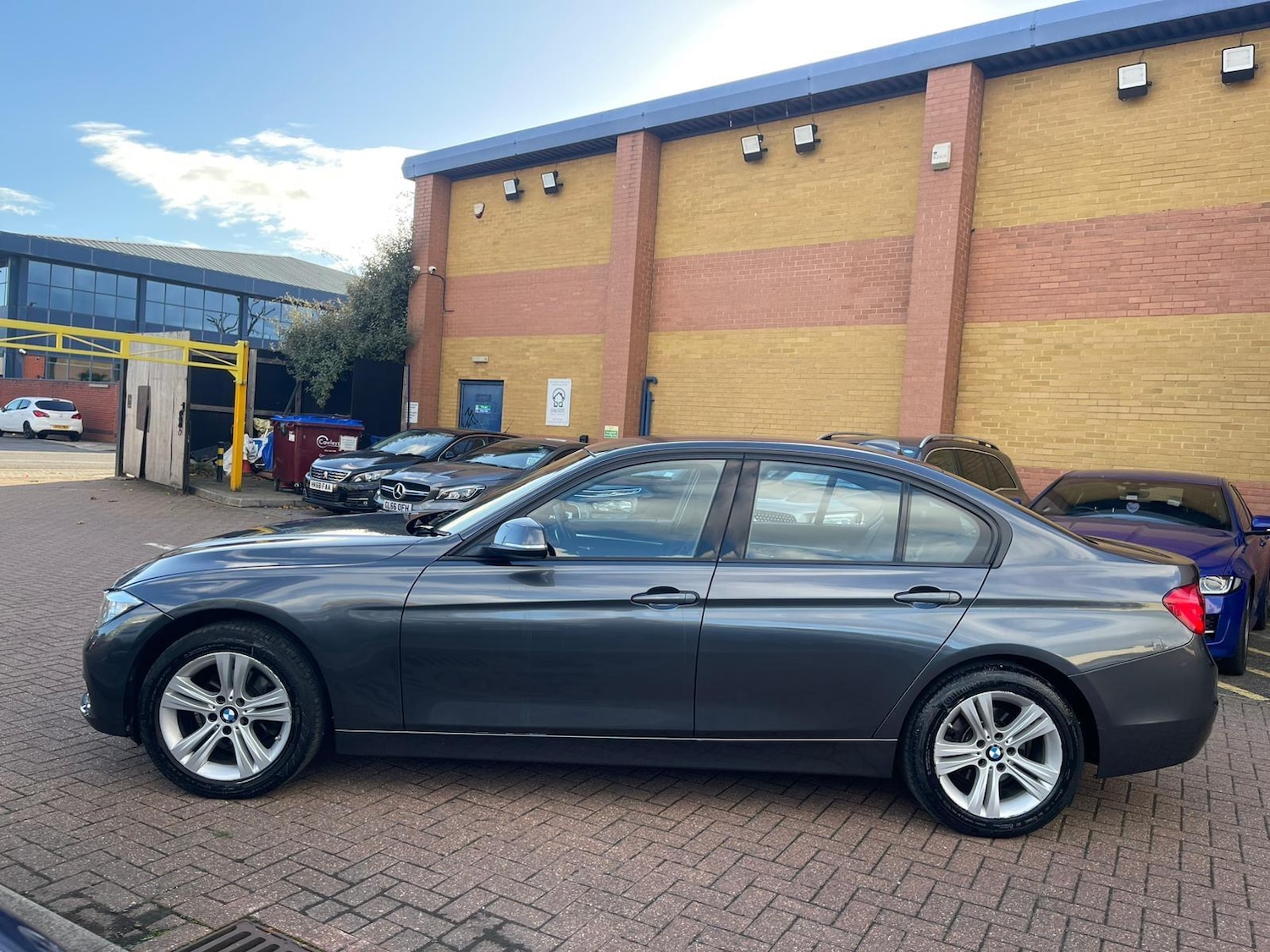 Used BMW 3 Series 2017 for sale - 76551957: Photo 8