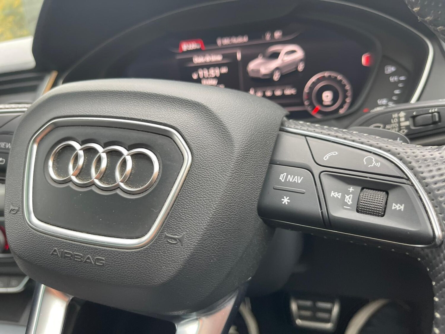 Used Audi Q5 2017 for sale - 76326595: Photo 33