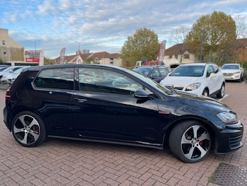 Used Volkswagen Golf 2016 for sale - 76551920: Photo