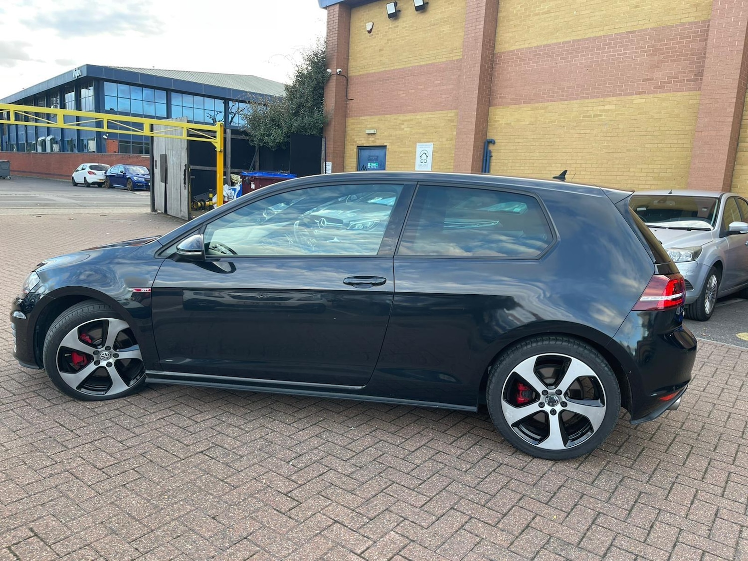 Used Volkswagen Golf 2016 for sale - 76551920: Photo 9